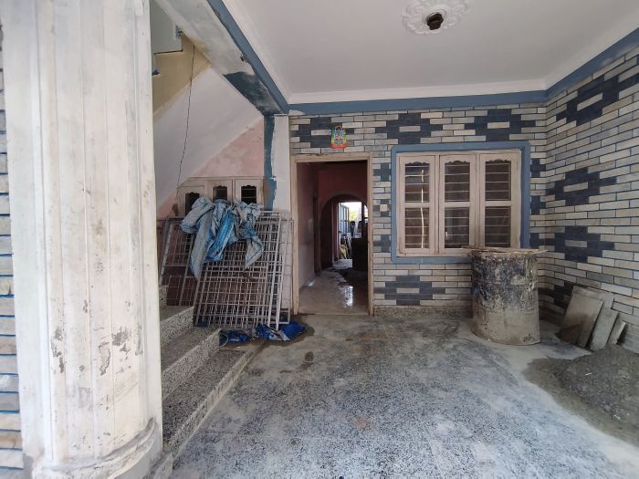 2BHK Flat with parking near old airport