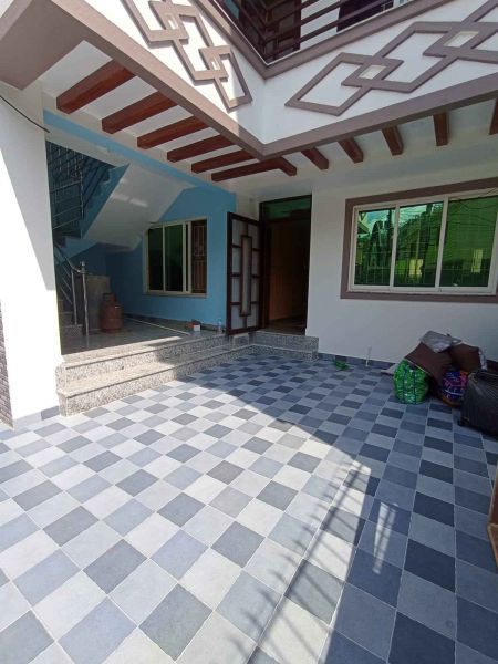 house on sale near grande hospital