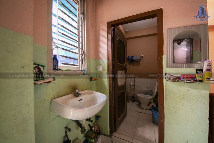 Residential Building House On Sale at Maitidevi Nearby Ghattekulo Tarkari Bazar