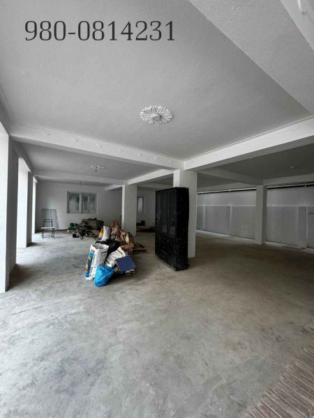 Commercial Building on Rent at Kupandol 