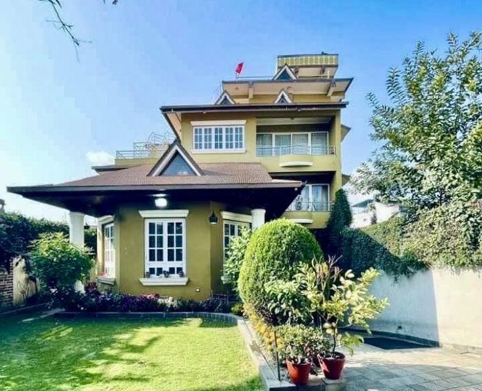 Bungalow on sale at Chappal Karkhana ,KTM Bungalow on sale at Chappal Karkhana ,KTM