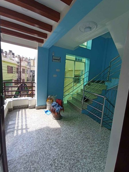 house on sale near grande hospital