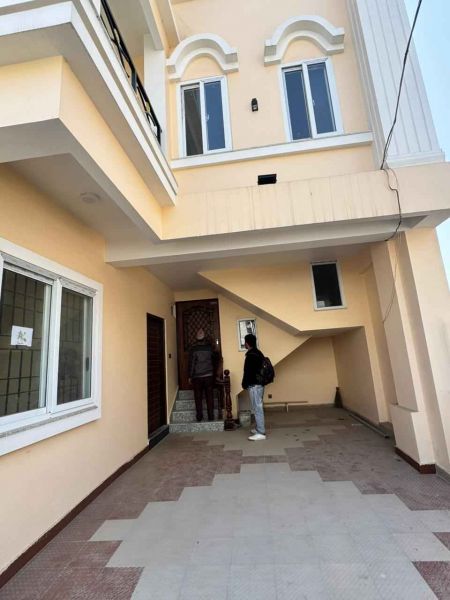 House for sale in Sital Height, Imadole