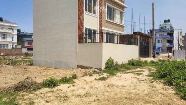 Land on sale at Hattiban
