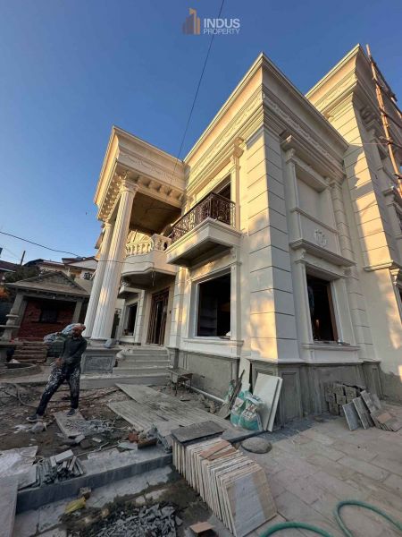 Bungalow House built on 11 aana with 5 beds on sale at Budhanilkantha, KTM