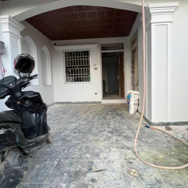 House for sale in Tikathali