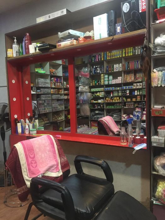urgent sale cosmetic plus beautiparlour