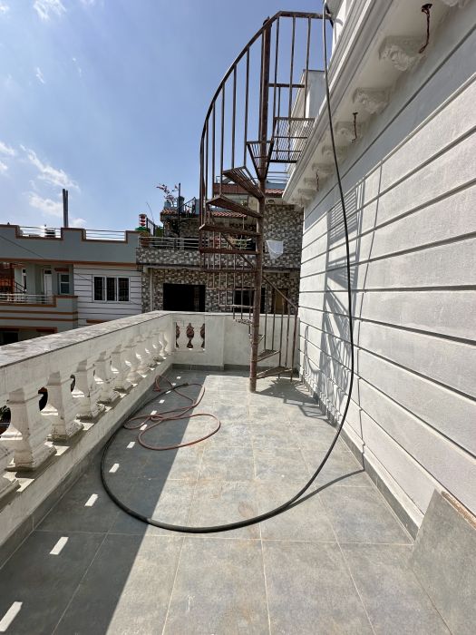 Duplex house on sale at Mandikatar Faat