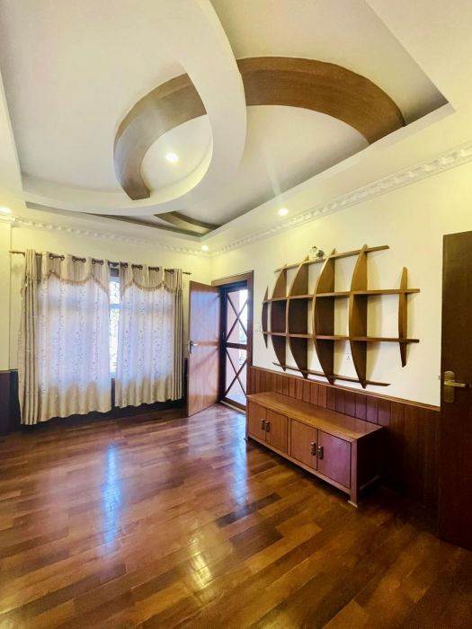 Bungalow on sale at Narayanthan