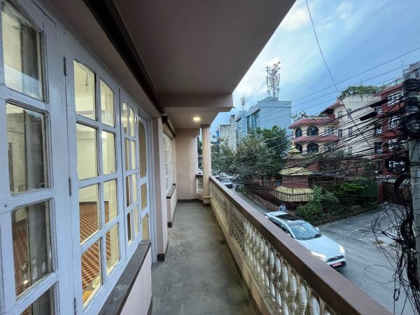 Office room in Dhumbarahi