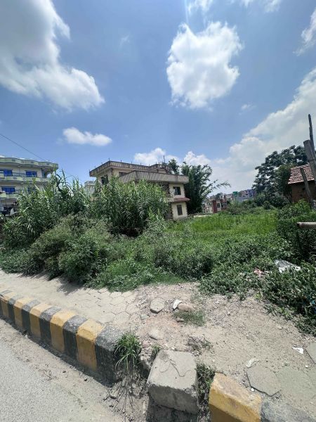 Land on sale -Imadol ucho Hight