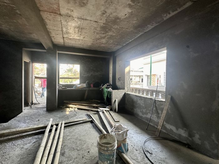 Under Built House On Sale At Ganesh Chowk