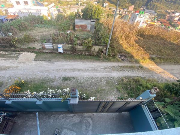 Jarankhu 2.5aana land 20ft road