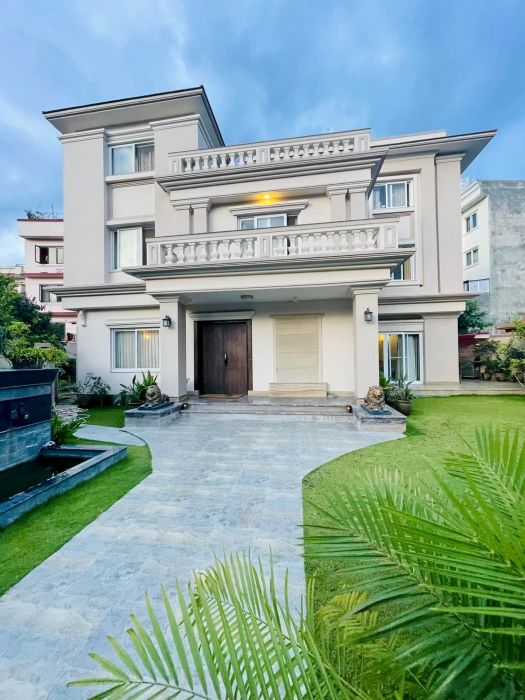 Bungalow on sale at Ganesh Chowk Bungalow on sale at Ganesh Chowk