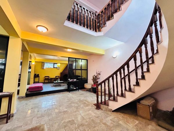 Bungalow House On Rent at Jhamsikhel , Lalitpur