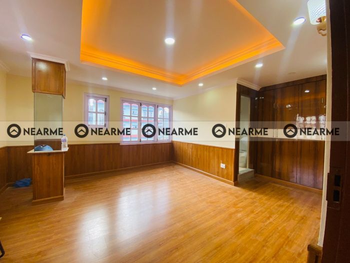 House On Sale at Mandikatar (Manakamana conlony)