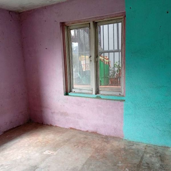  A Room is available for a rent 